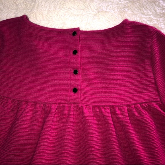 J crew XXS tiered swing top - bright pink. Button back detail - Picture 10 of 12